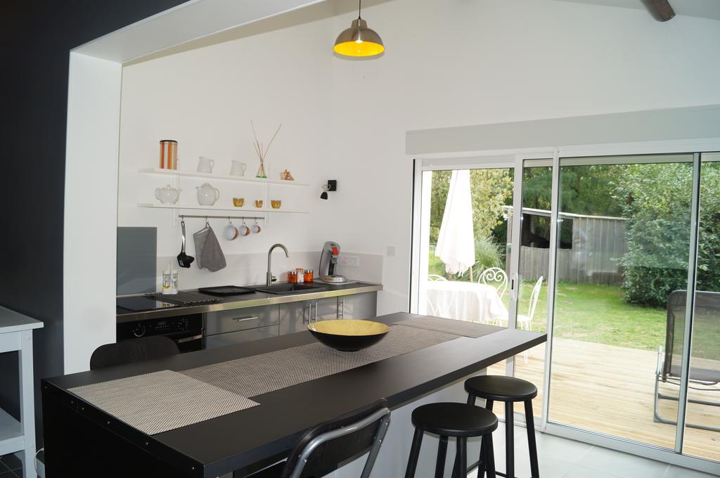 Gite La Maloniere Saint-Martin-du-Bois  Exteriör bild