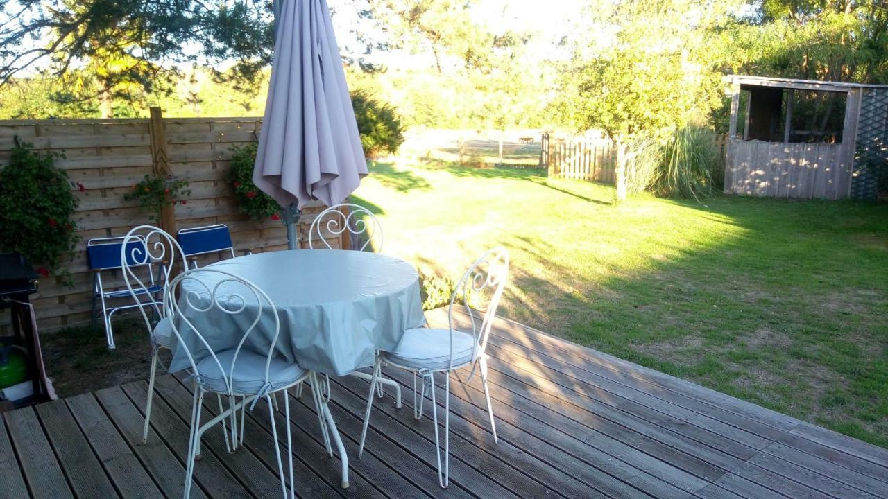 Gite La Maloniere Saint-Martin-du-Bois  Exteriör bild